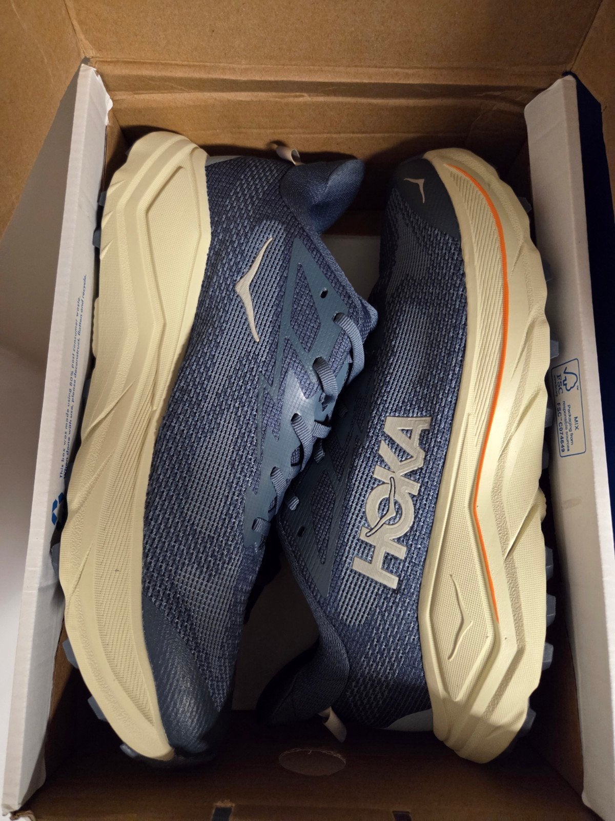 Hoka challenger 8 taille 45, Verzenden