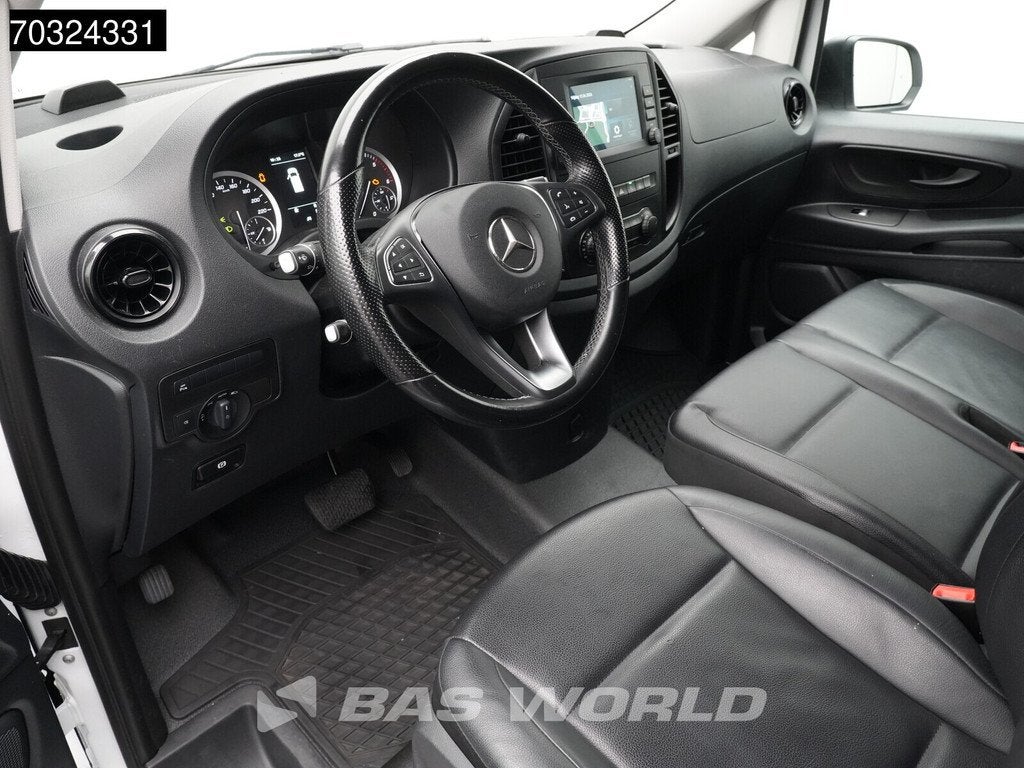 Mercedes Vito 116 Automaat L3H1 Trekhaak LED Xenon Airco Cru, Autos, Camionnettes & Utilitaires, Cuir, Achat, 2165 kg, Euro 6