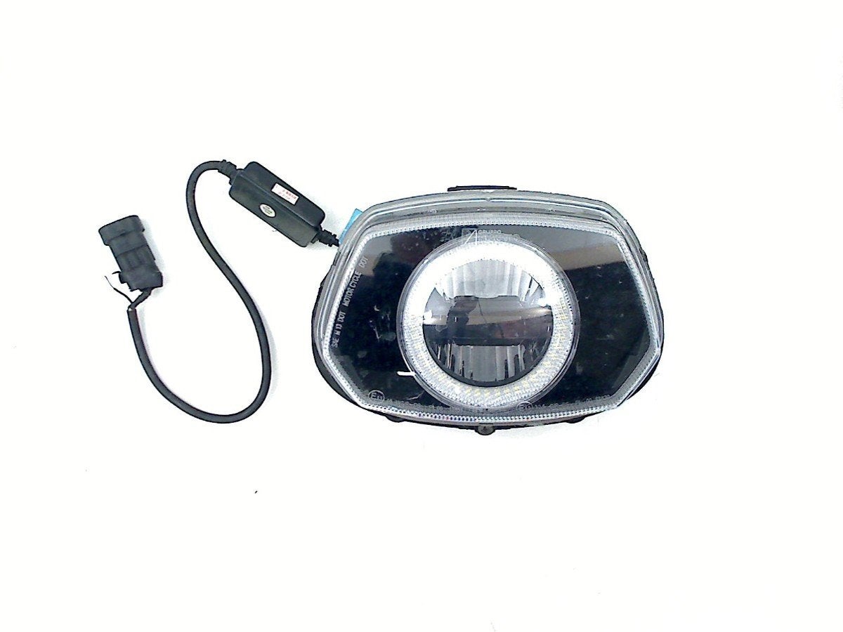 PHARE Piaggio Sprint 4T 2021-2025 (E5 iGET EMEA 50cc), Piaggio, P.J. Troelstraweg 8 8
3144 CX  MAASSLUIS, NL, Info@cama-motorparts.nl