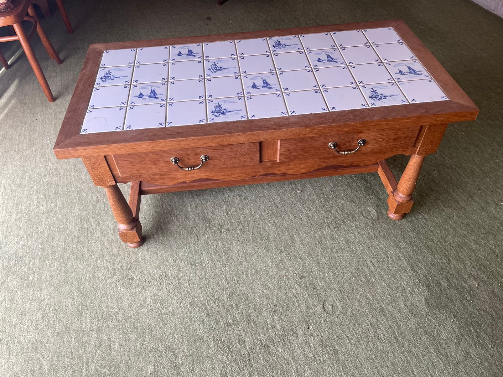 Eikenhouten en Delfts betegelde woonkamertafel, Ophalen, 50 – 75, Gebruikt, 50 tot 100 cm
