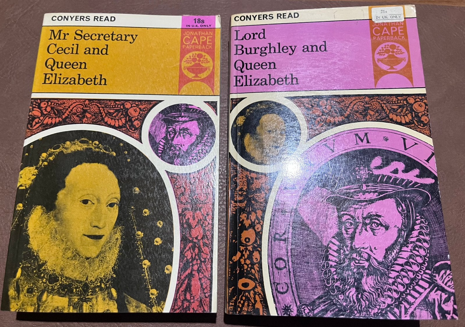 2 Boeken - Conyers Read - Mr Secretary Cecil and Queen Eliza, Ophalen of Verzenden, Gelezen, Politiek