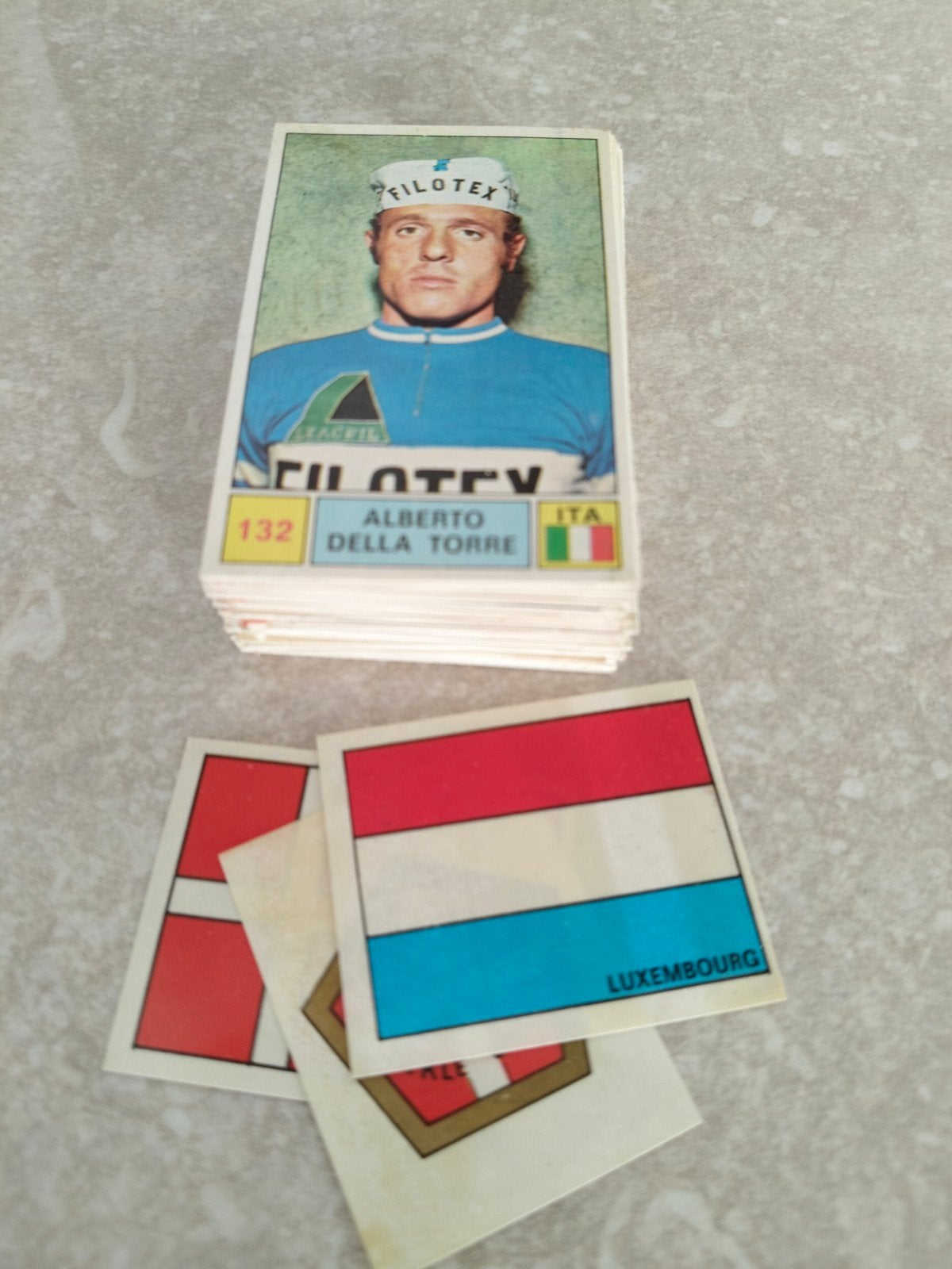 69 Panini plaatjes sprint 71, Enlèvement ou Envoi