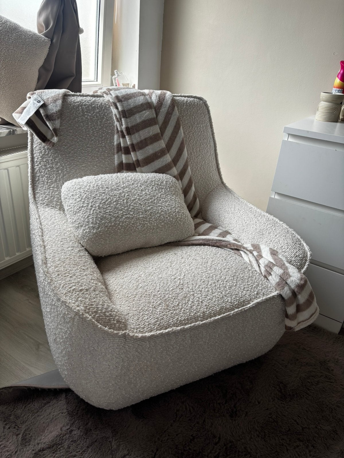 360 draaibare bouclé fauteuil – Sweeek Lounge, Ophalen, 75 tot 100 cm, Minder dan 150 cm, Overige materialen