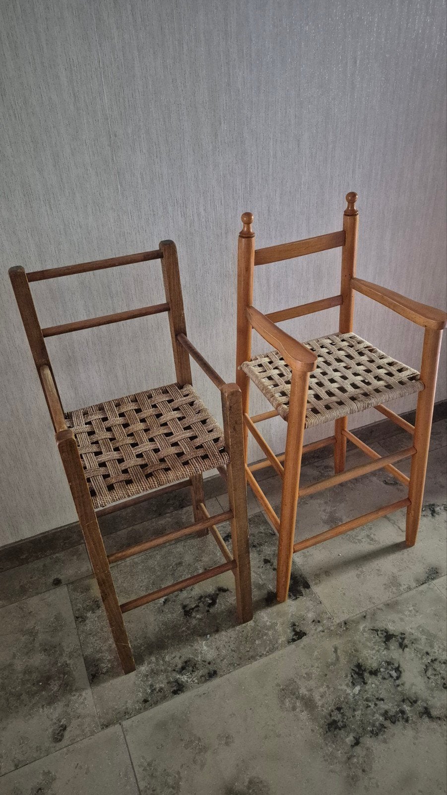 Hoge kinderstoel, Ophalen