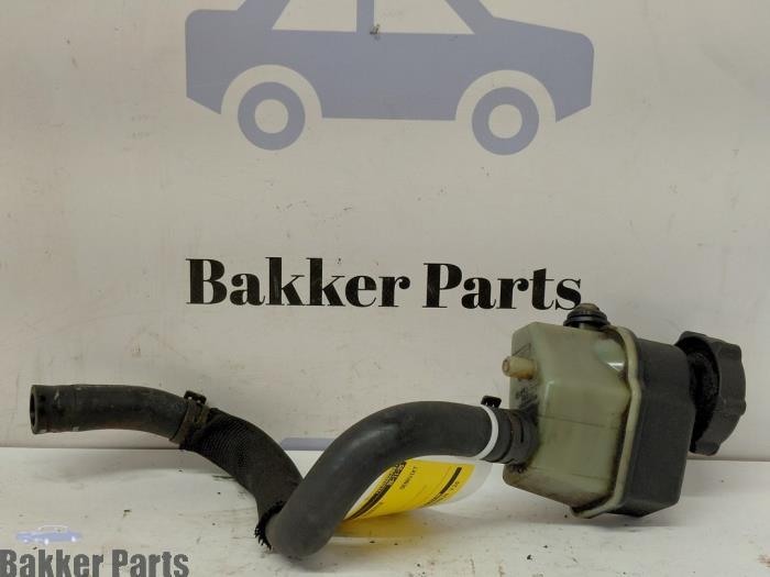 Réservoir d'huile direction assistée d'un Ford Focus, -, -, 3 mois de garantie, Utilisé