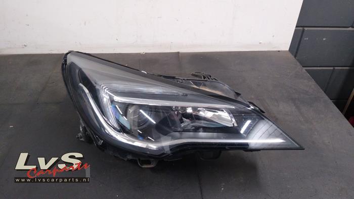 Phare droit d'un Opel Astra, -, Opel, 3 mois de garantie, Utilisé