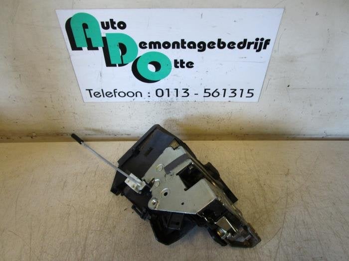 Deurslot Mechaniek 4Deurs rechts-voor van een BMW 5-Serie (5, Gebruikt, -, -, Ophalen of Verzenden