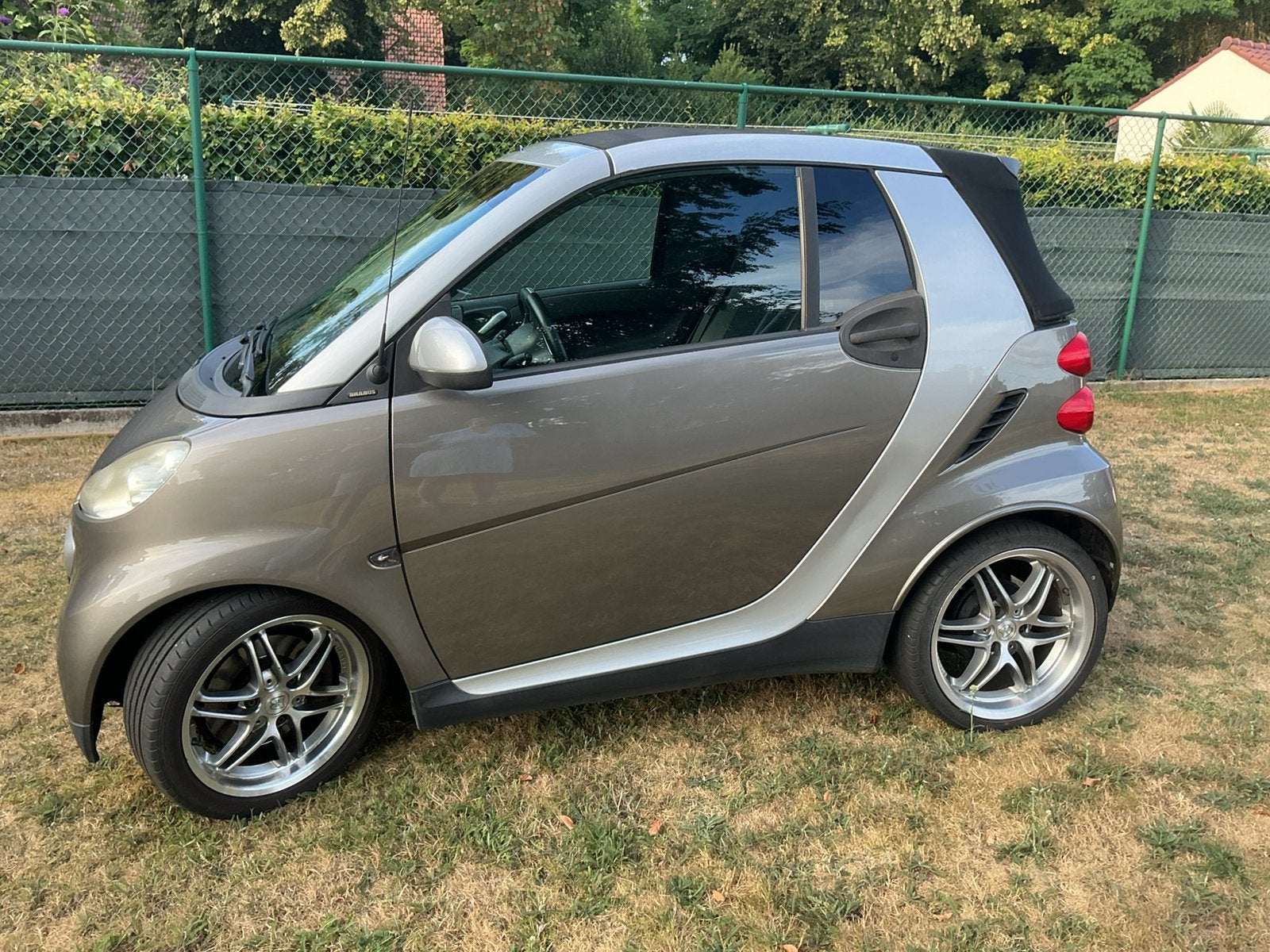 Smart Brabus Cabrio, Auto's, Automaat, Achterwielaandrijving, Zwart, Cabriolet
