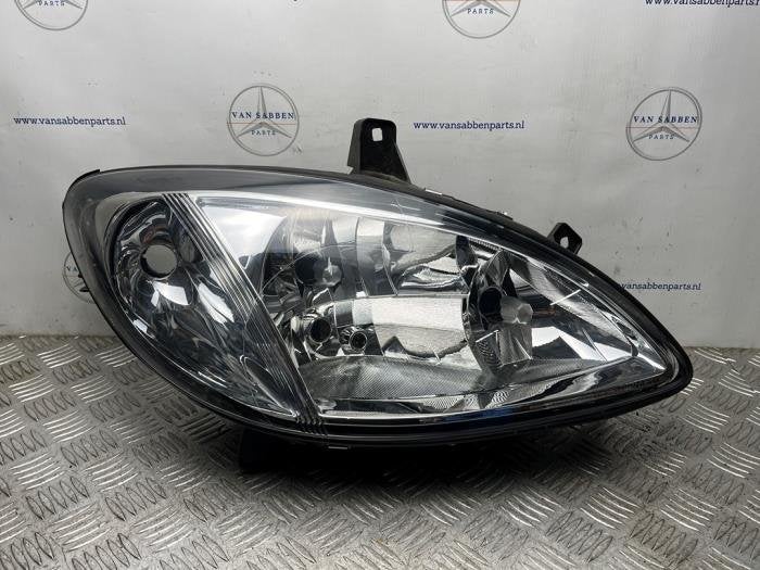 Phare droit d'un Mercedes Vito, -, 3 mois de garantie, Utilisé, -