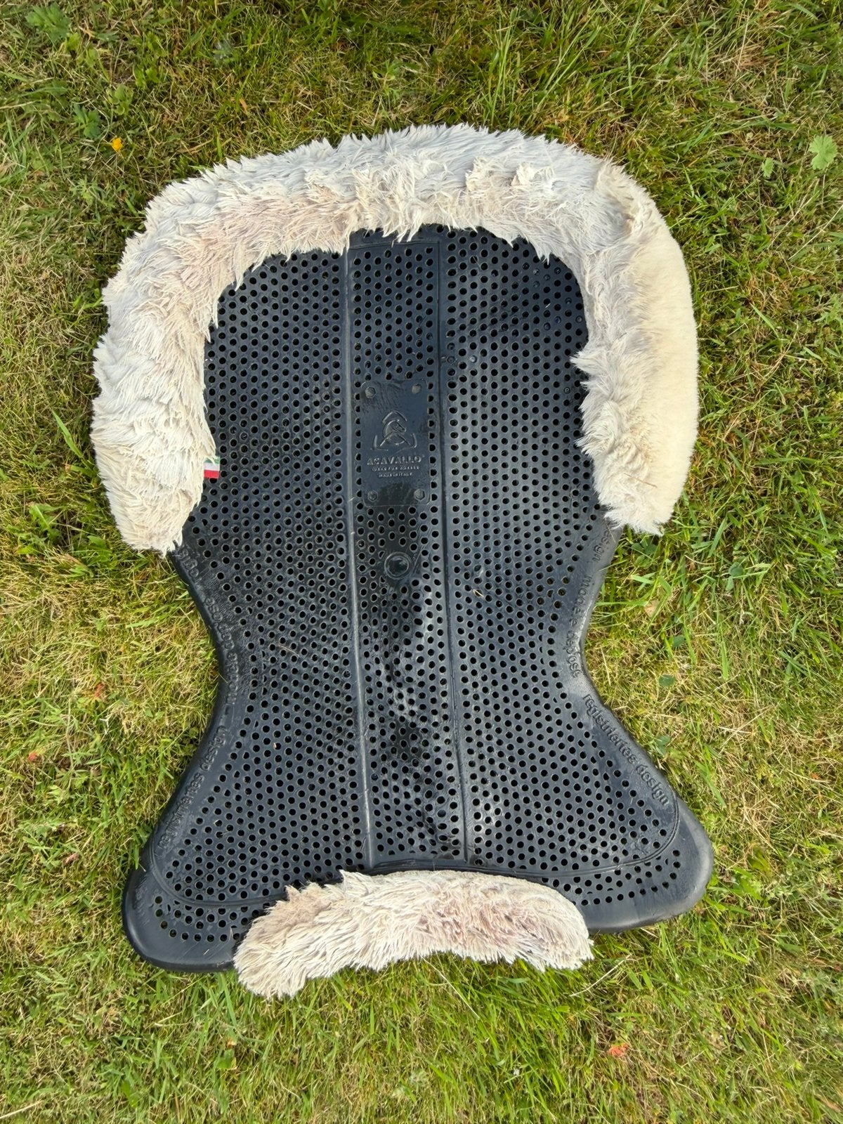 Acavallo zadelonderlegger met bont, Dieren en Toebehoren, Ophalen of Verzenden, Zo goed als nieuw