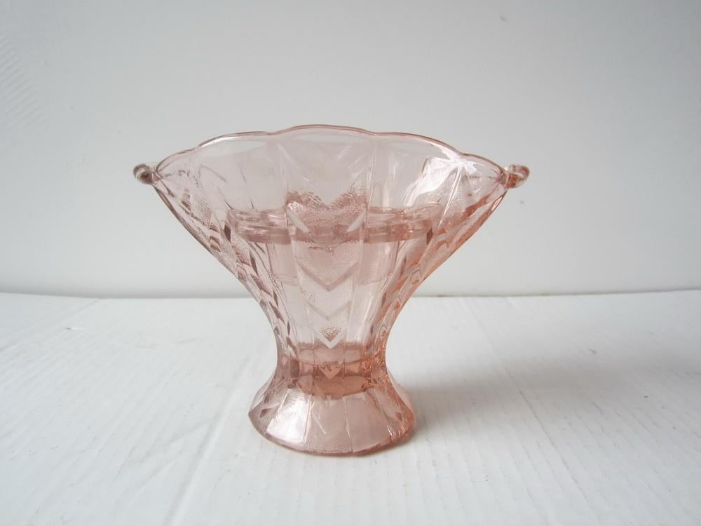Fleurs en piqué art déco, vase à fleurs, verre rozalin, Envoi