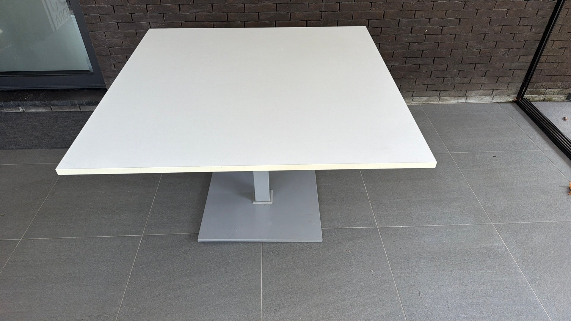Tafel 120/120 cm gratis af te halen, Huis en Inrichting, Ophalen, Gebruikt, Vierkant, 100 tot 150 cm