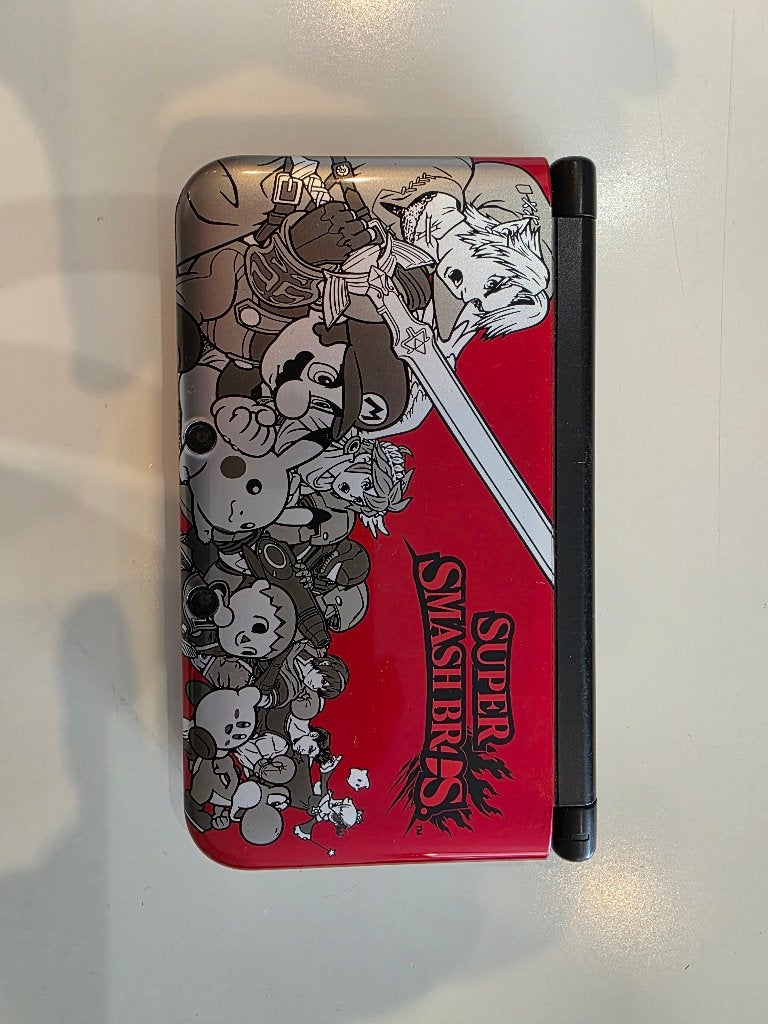 Nintendo 3DS XL Super Smash Bros. Limited Edition, Consoles de jeu & Jeux vidéo, Consoles de jeu | Nintendo 2DS & 3DS, Rouge, Comme neuf