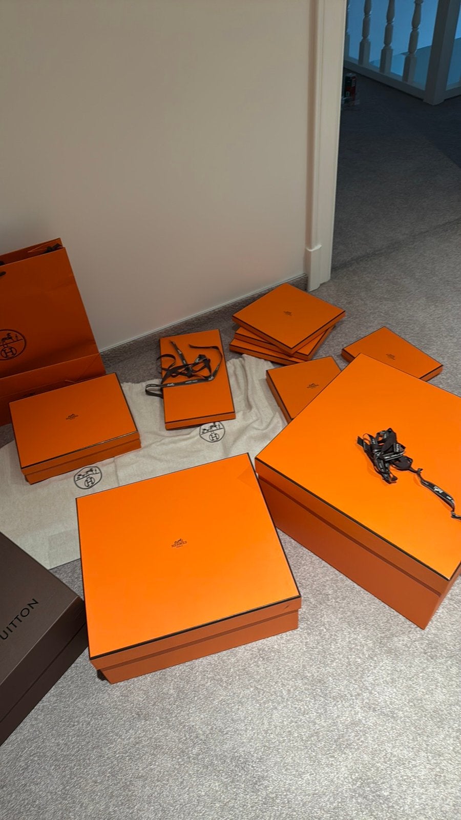 10 Hermes set lege dozen en 1 Louis vuiton, Enlèvement, Comme neuf