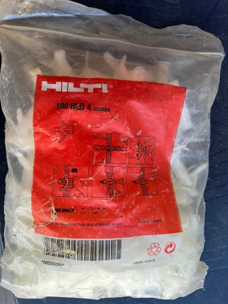 Holle wandpluggen Hilti, Ophalen, Zo goed als nieuw, Pluggen