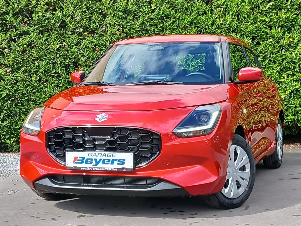 Suzuki Swift SWIFT GL 1.2L MHYBRID 83PK !NIEUW 7 JAAR GARANT, Voorwielaandrijving, Stof, Gebruikt, Swift