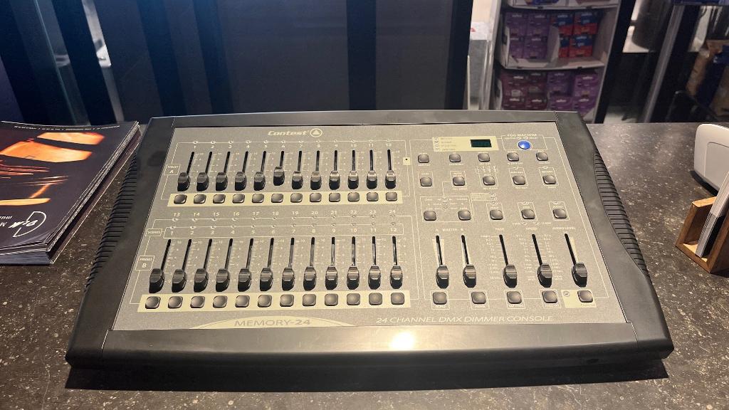 Contest Memory 24 - Scenesetter DMX console 24 channels, Muziek en Instrumenten, Ophalen, Nieuw, Overige typen, Geluidgestuurd