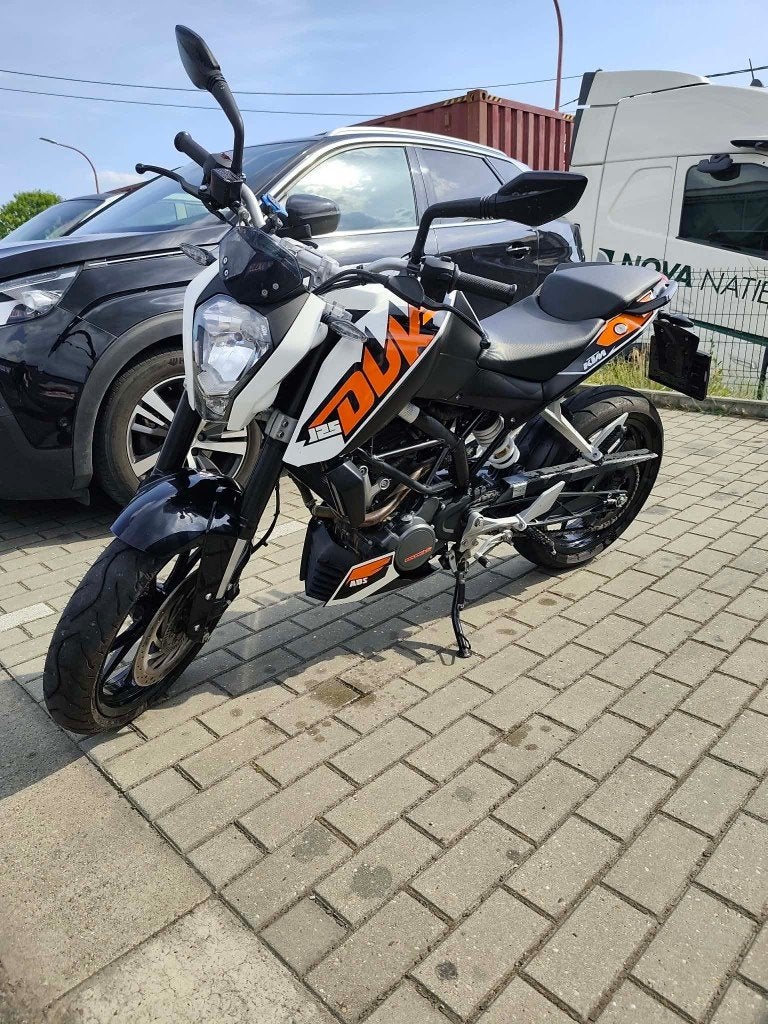 KTM Duke 125 uit het jaar 2014, Motoren, Occasion, Particulier, 125 cc, 11 kW of minder