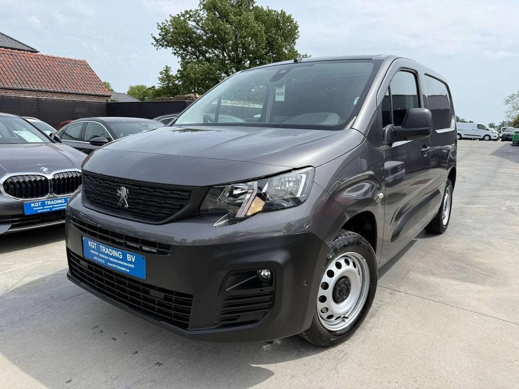 Peugeot Partner 1.2i 130PK AUTOMAAT 3 ZIT NAVIGATIE CARPLAY, Auto's, Bestelwagens en Lichte vracht, Automaat, Stof, Gebruikt, 1199 cc