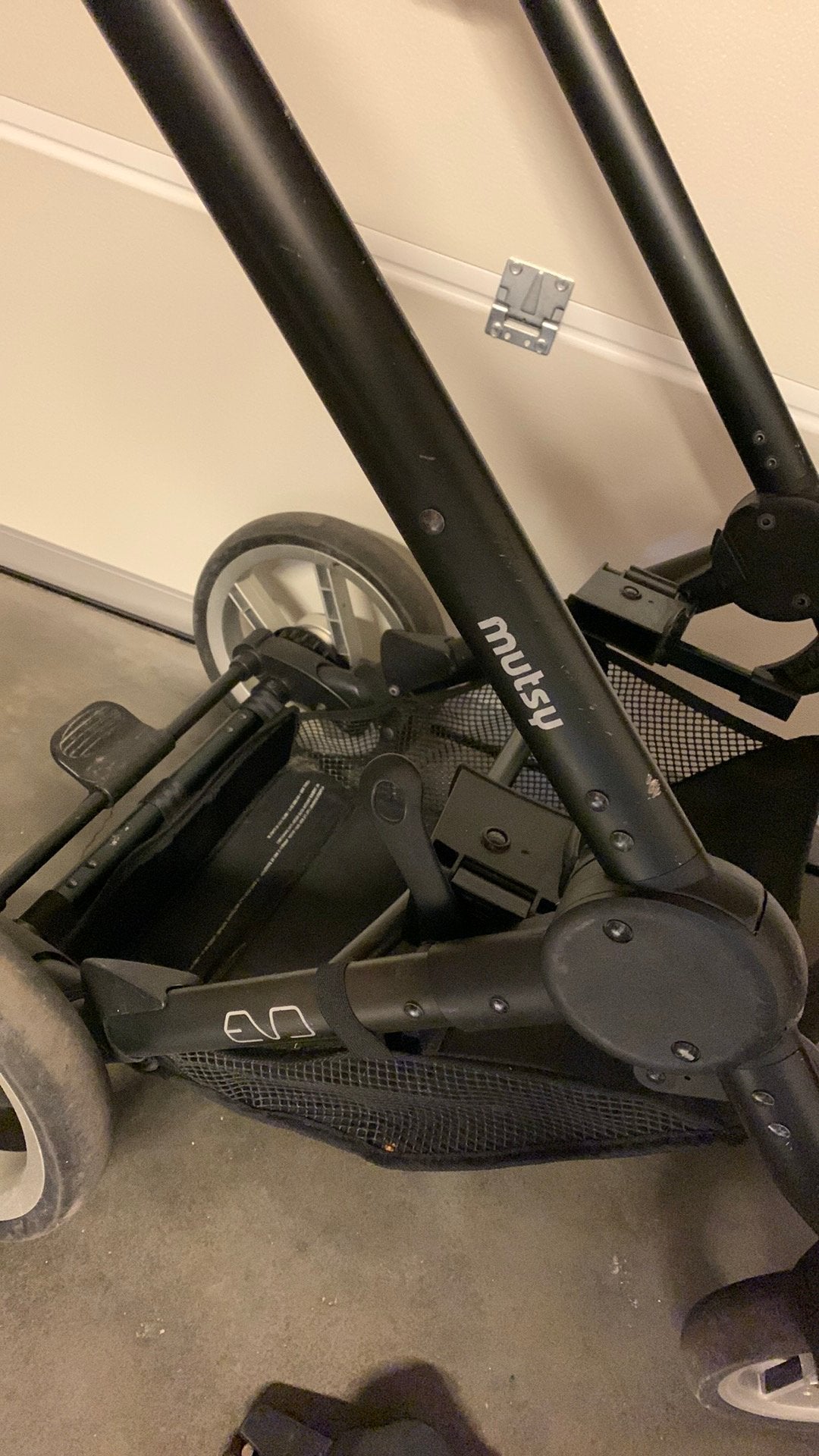 Mutsy evo chassis de poussette avec adaptateurs Cybex, Utilisé, Poussette, Mutsy, Tige de poussée réglable