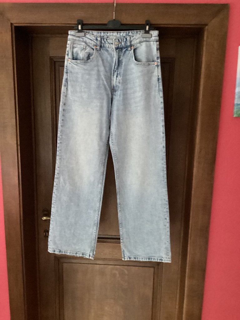 Lichte spijkerbroek met wijde pijpen, Blauw, Ophalen of Verzenden, W28 - W29 (confectie 36), Gedragen