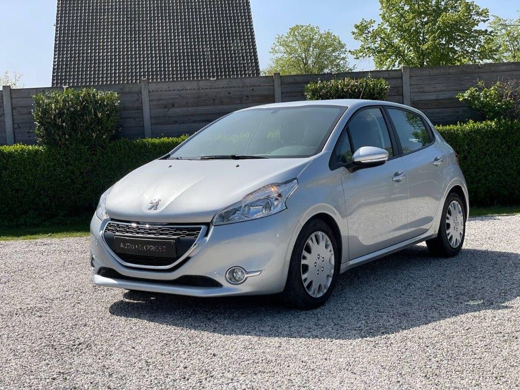 Peugeot 208/1.4 Benzine/1Ste Eig/Clima/Garantie/***, 129 g/km, 4 cilinders, 1397 cc, 70 kW