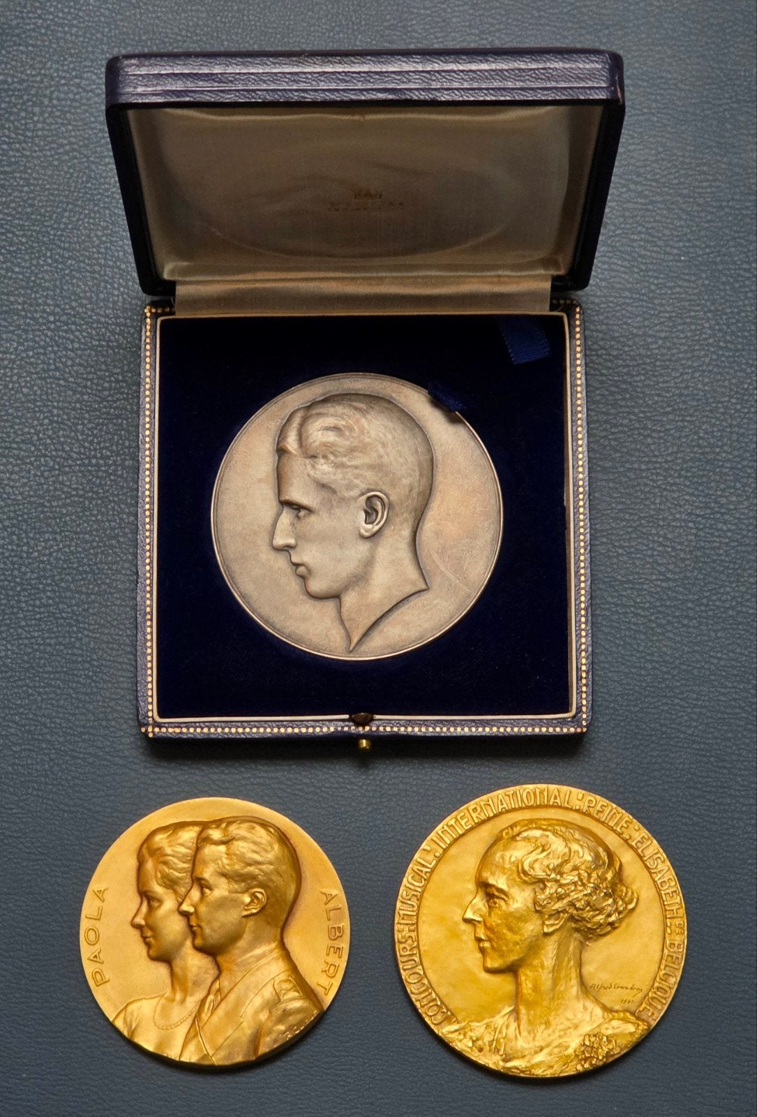 3 médailles d'ARGENT Boudewijn, Elisabeth, Albert et Paola, Enlèvement ou Envoi