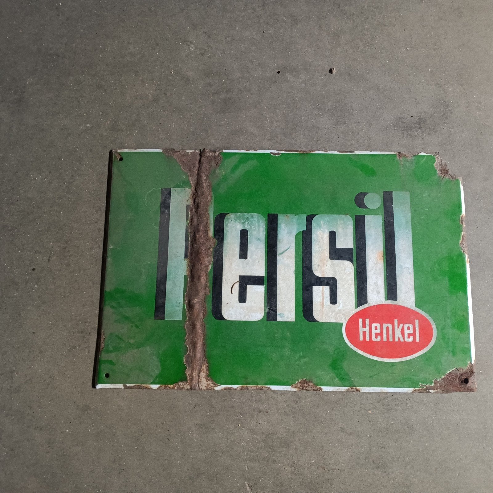 Emaille bord Persil, Ophalen