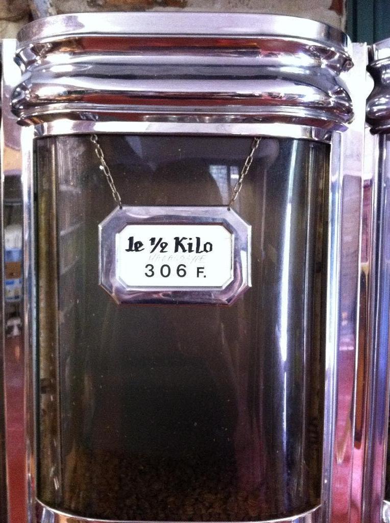 DISTRIBUTEURS DE CAFÉ ANCIENS, Enlèvement