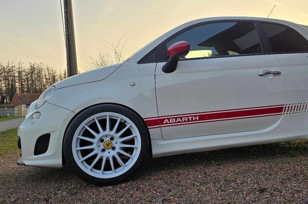 Joli jeu de jantes blanches ALU pour 500 ABARTH+bons pneus, Pneus et Jantes, Véhicule de tourisme, Pneus été, 205 mm