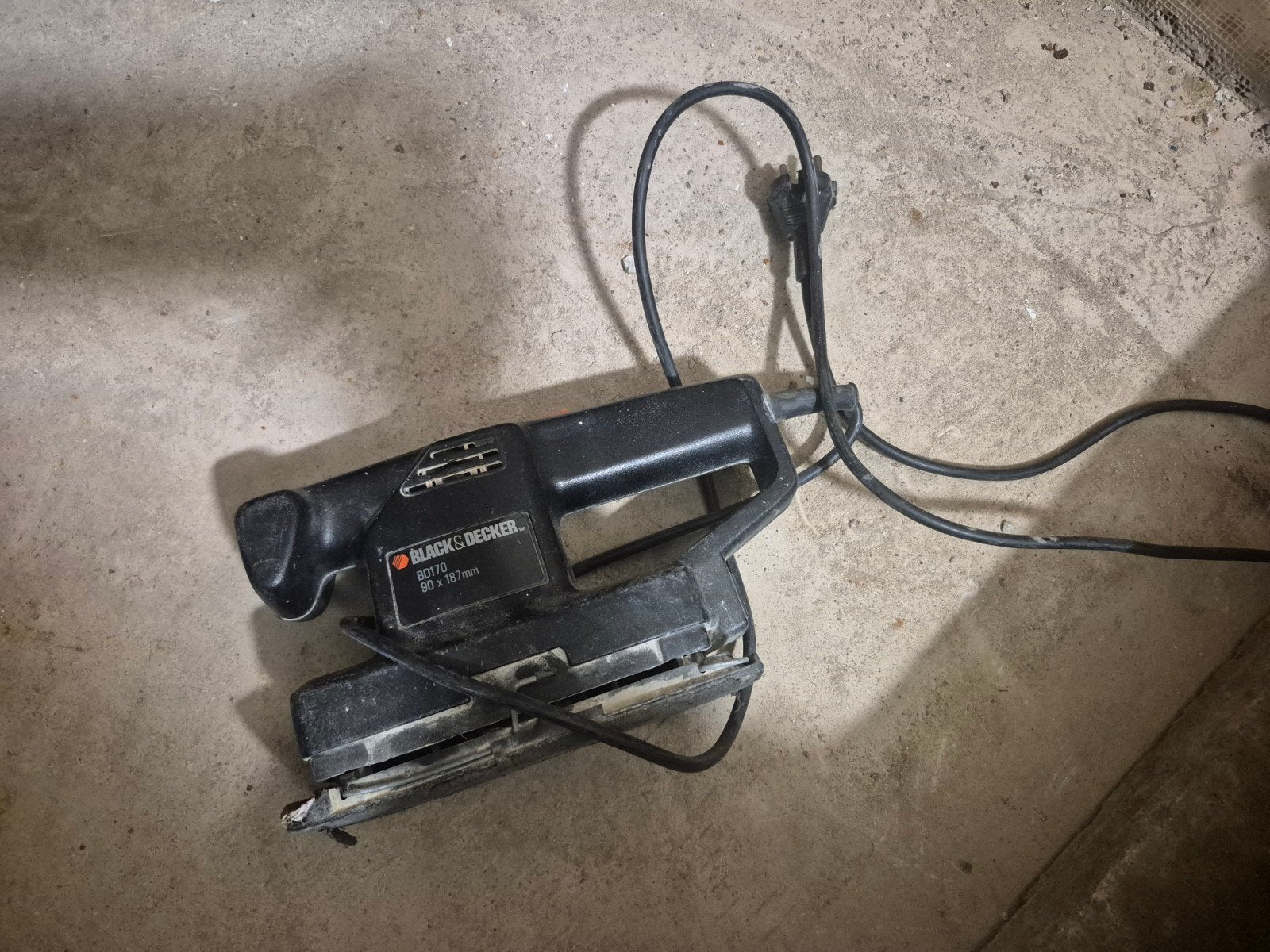 Black+Decker BD170 Vlakschuurmachine, Bricolage & Construction, Enlèvement ou Envoi, Utilisé, Moins de 600 watts, Ponceuse orbitale
