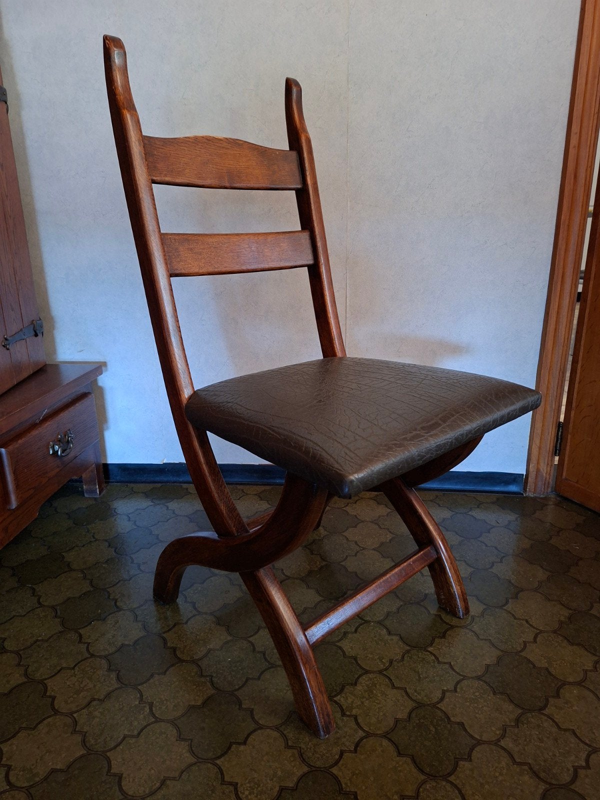 zware stoel woonkamer, Huis en Inrichting, Stoelen, Ophalen, Gebruikt, Bruin, Leer