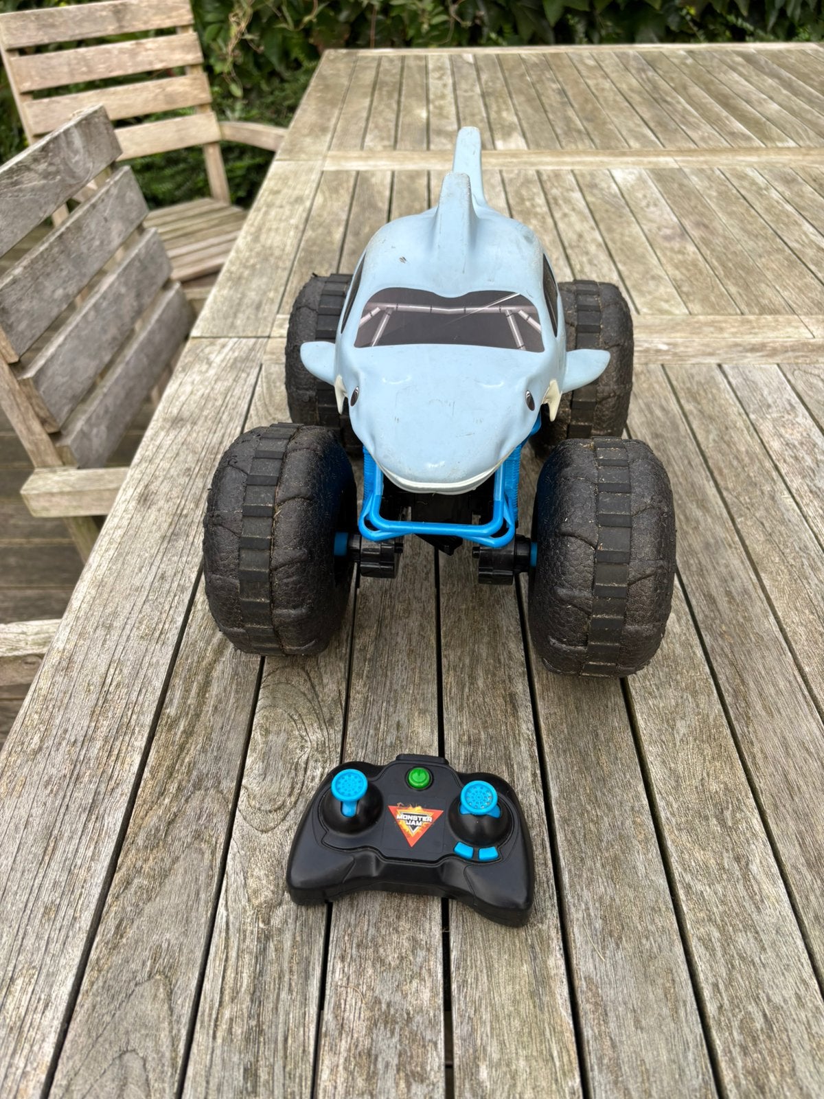Monster Jam Megalodon RC Truck met afstandsbediening, Utilisé