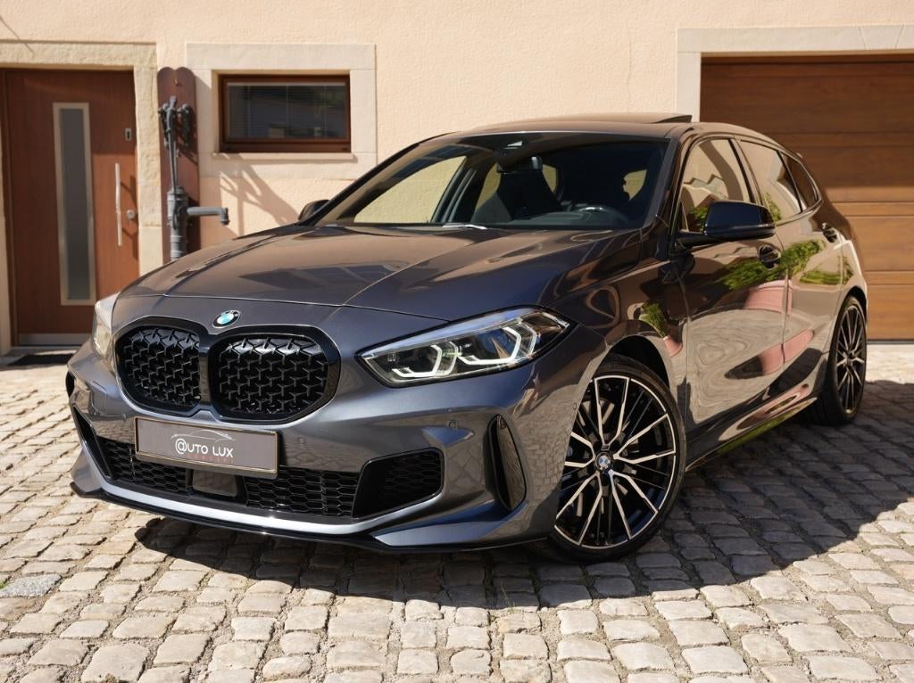 BMW M135i xDrive M Performance Package*M Sport Seats*HUD*H/K, Auto's, BMW, Bedrijf, Te koop, 1 Reeks, ABS, Achteruitrijcamera