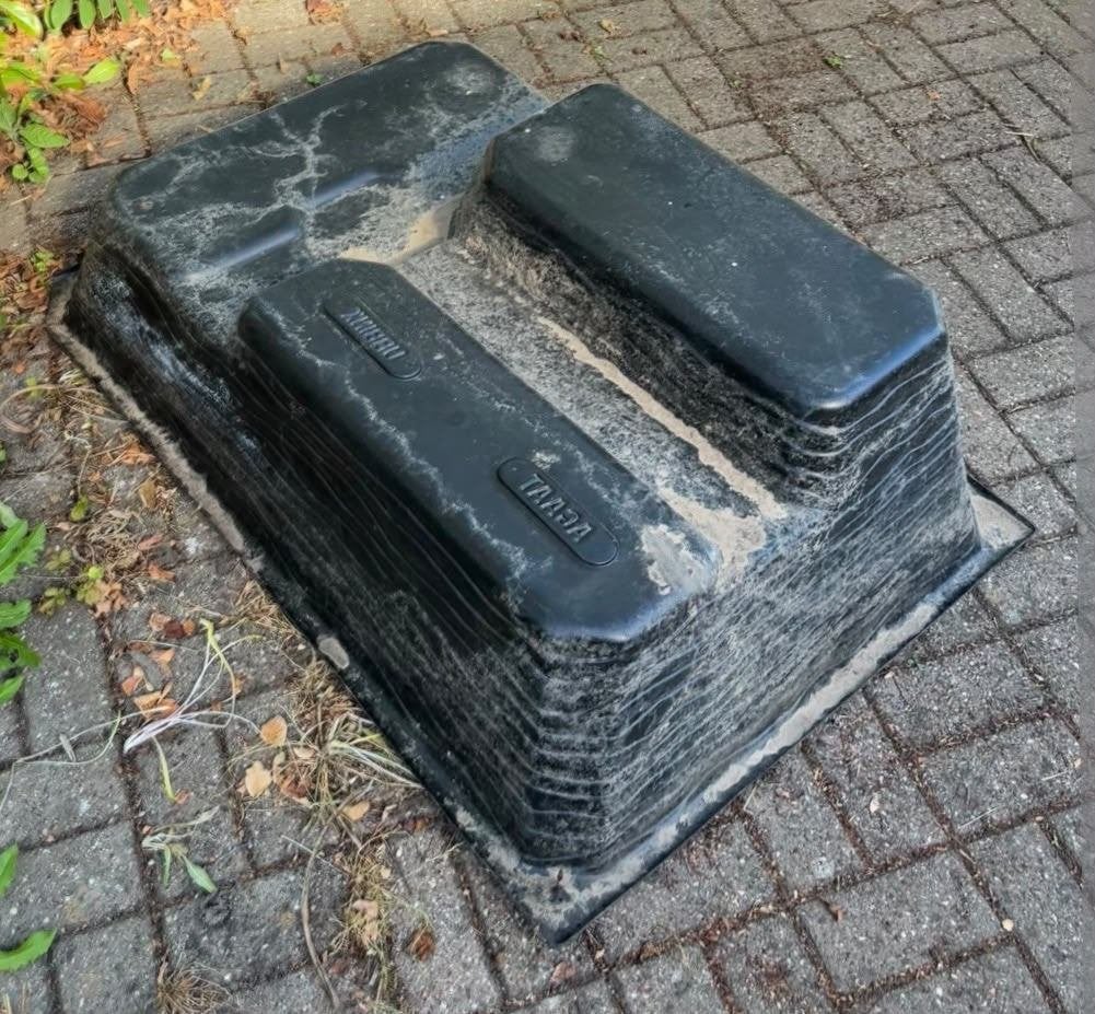 Ubbink Voorgevormde Vijver, Ophalen, Gebruikt