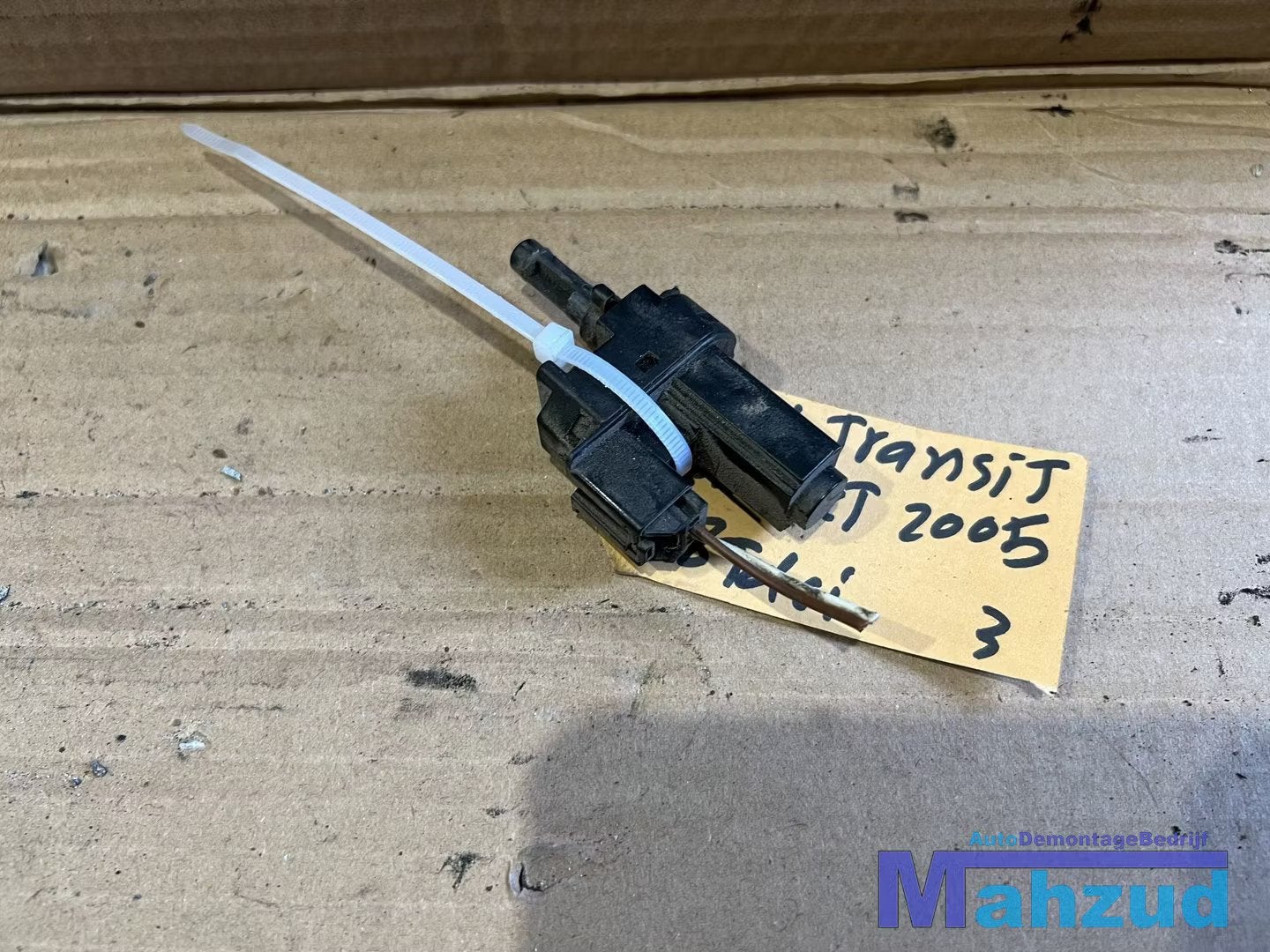 FORD TRANSIT CONNECT Koppeling schakelaar 2002-2012, Info@ford.com, Ford Motor Company, American Road 1
48126  Dearborn, Ford