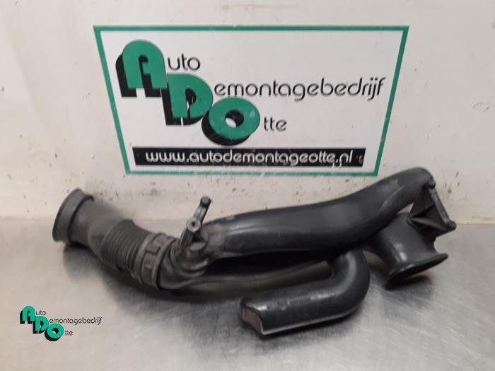 Aanzuigslang Lucht van een Opel Zafira B (Zafira B 05-), Gebruikt, -, -, Opel
