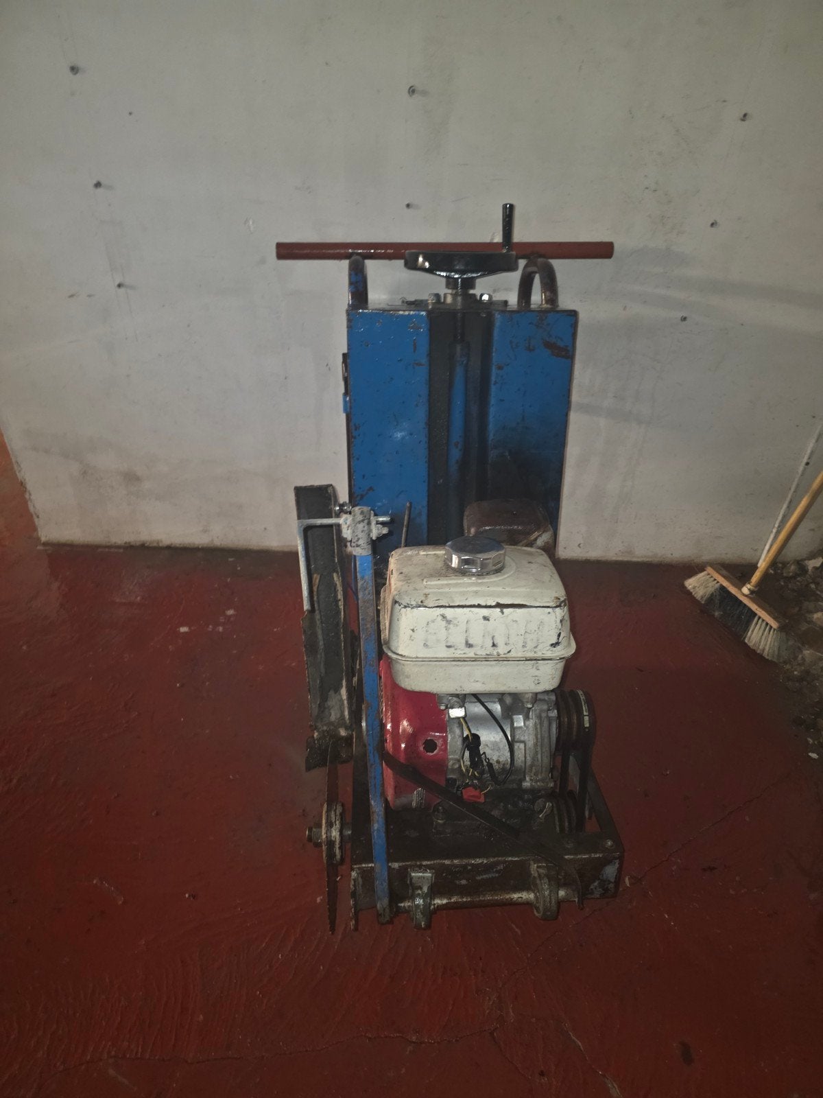 Machine de découpe de béton, Enlèvement