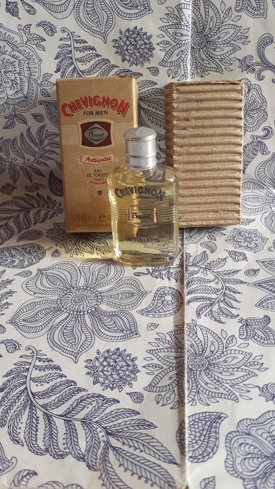 miniature parfum pleine + boite chevignon for men, Collections, Enlèvement ou Envoi, Comme neuf, Miniature, Plein