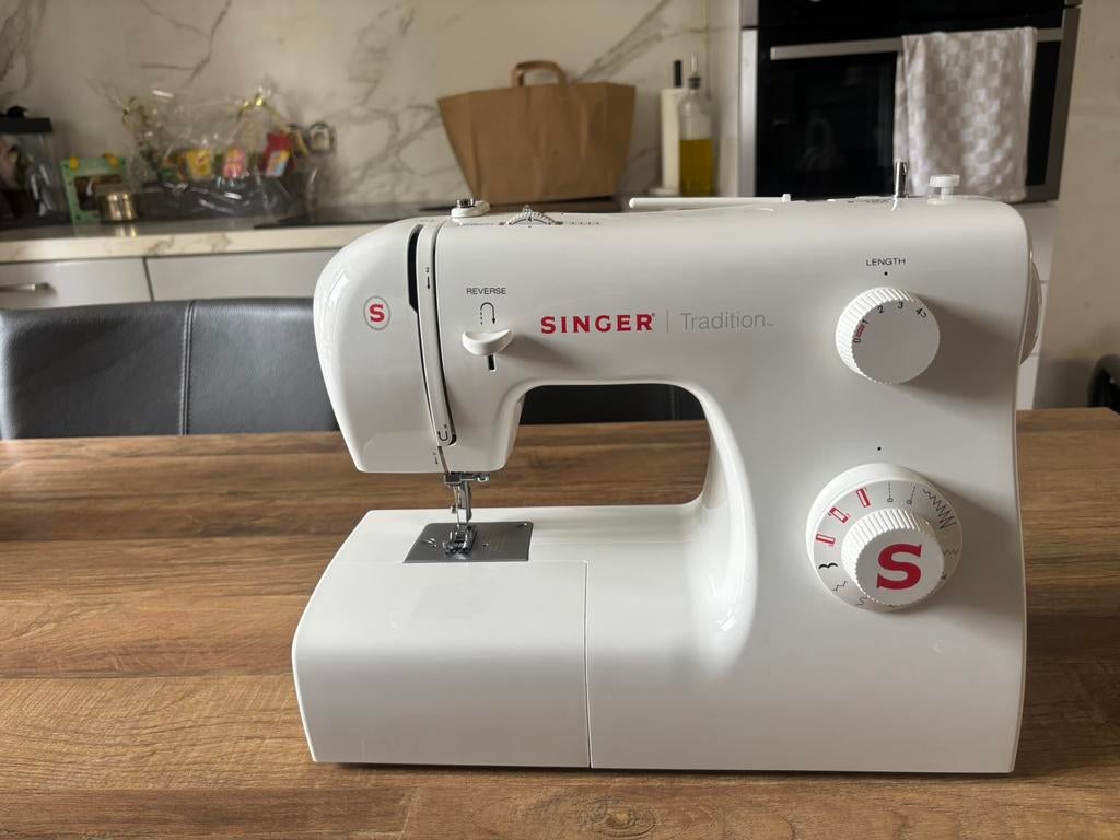 Singer Tradition naaimachine, Ophalen, Zo goed als nieuw, Naaimachine, Singer