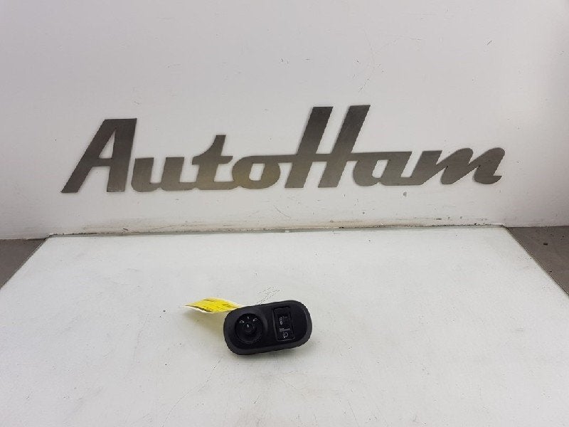 SPIEGEL SCHAKELAAR Citroën C4 Cactus (0B / 0P), Amalienbadstr. 41a
76227  Karlsruhe, DE, Visteon Electronics Germany GmbH, Gebruikt