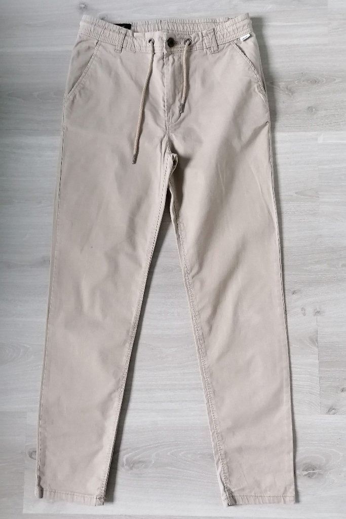 Sportieve broek Reell,maat S, Kleding | Dames, Broeken en Pantalons, Reell, Beige, Ophalen of Verzenden, Zo goed als nieuw