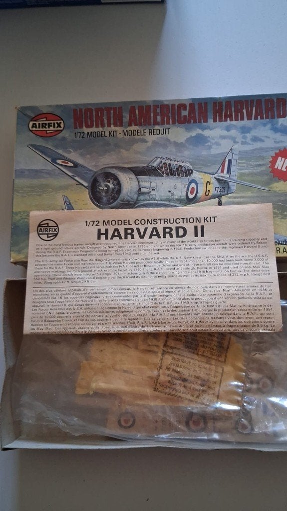 09 Airfix Amérique du Nord Harvard II 1:72, Envoi, Comme neuf, Avion