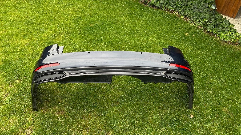 Audi A6 C8 Achterbumper + diffuser Firmamentblauw 2018-2023, Ophalen, Gebruikt, Audi, Bumper