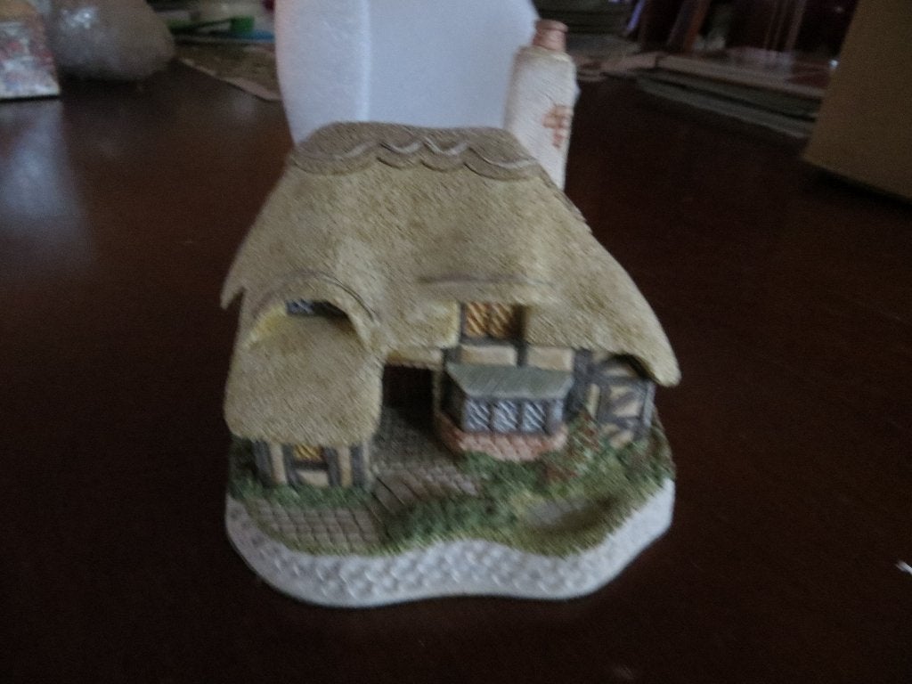 CHALET ASHE miniature - David Winter Cottages, Enlèvement ou Envoi, Comme neuf, Autres types