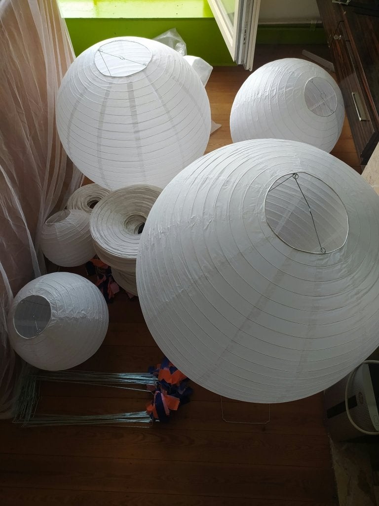 68 witte papieren lampionnen, Ophalen, Gebruikt, Versiering