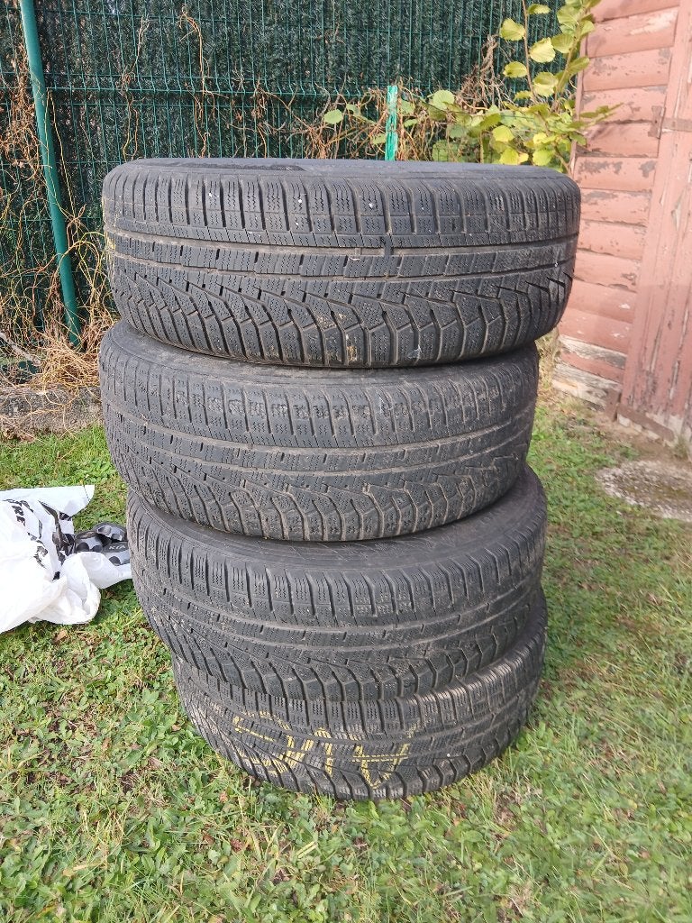 KIT HIVER /// KIA SPORTAGE ///, Autos : Pièces & Accessoires, Enlèvement, Pneus hiver, Pneu(s)