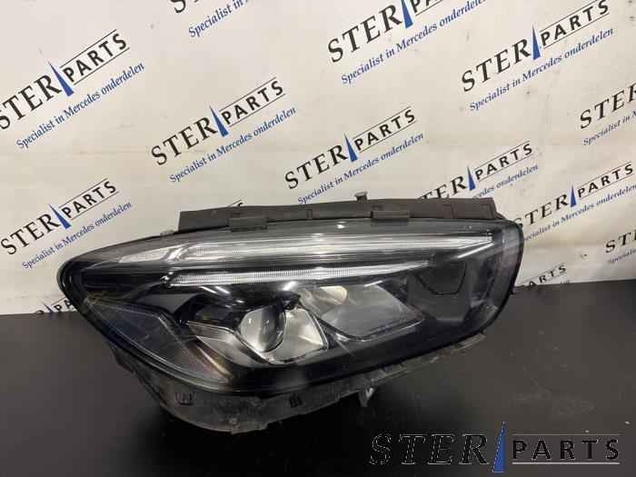 Phare droit d'un Mercedes B-Klasse, Autos : Pièces & Accessoires, Éclairage, 3 mois de garantie, Utilisé, -, -