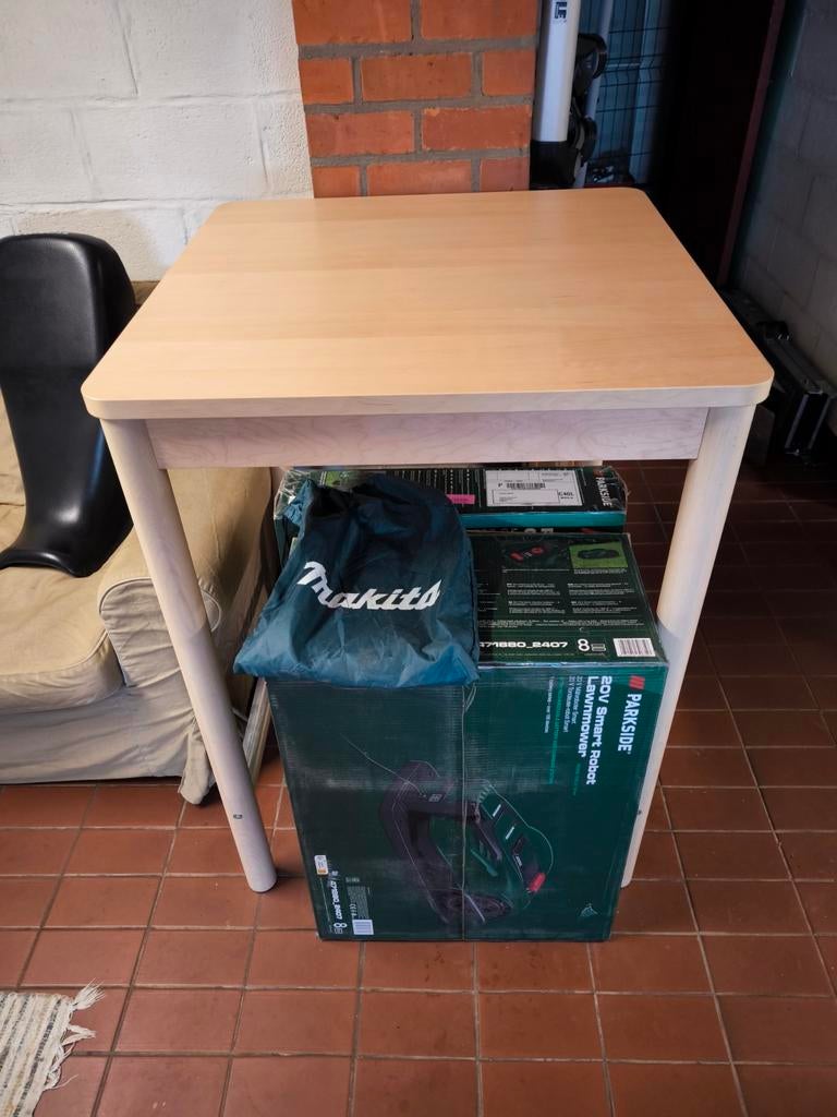 Table haute ikea comme neuve