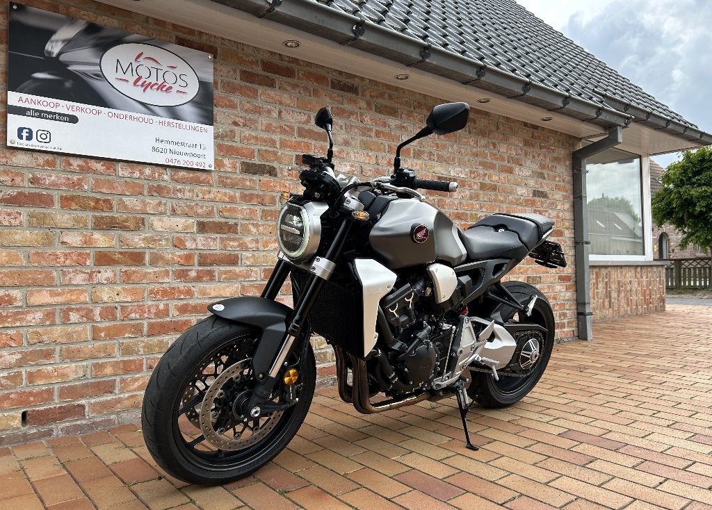 Nieuwe Honda CB1000R, Motos, Plus de 35 kW, 4 cylindres, Éclairage LED, Manuelle